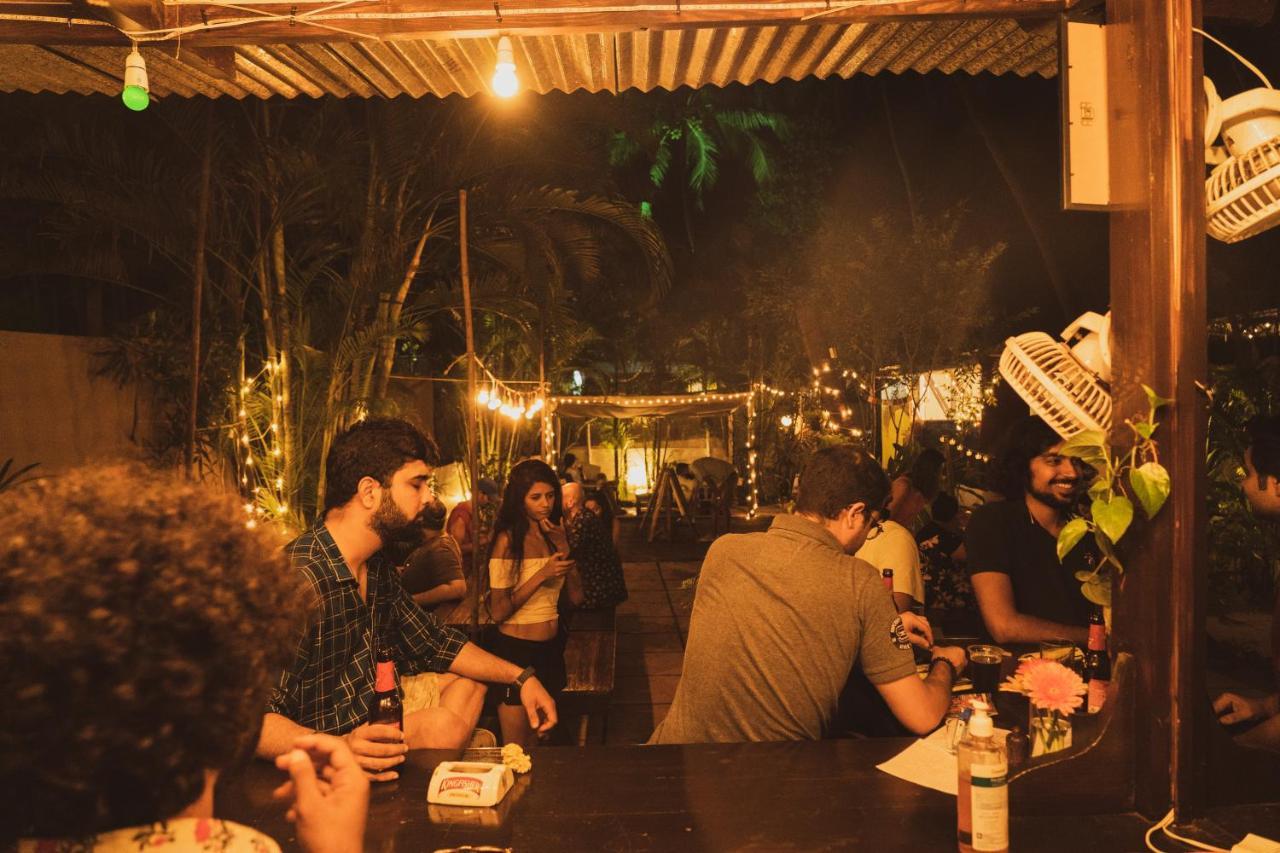 El Barrio Hostel Анжуна Екстер'єр фото